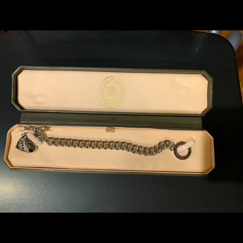 Juicy couture heart charm bracelet New without tag